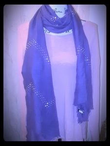 2 Chic NWT Scarf